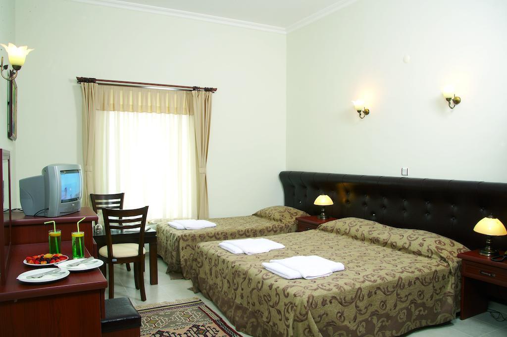 Bacahan Hotel Altınoluk Quarto foto